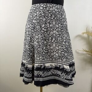 Apt. 9 Black & White Floral Cotton A-Line Skirt Size 8 Mesh Underskirt Sequin